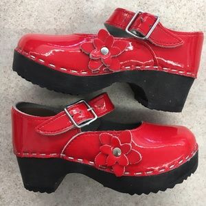 Hanna Anderson Girls Clogs